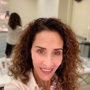 Meet your Posher, Michele